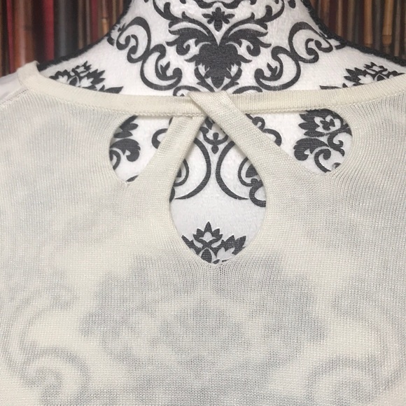 🍁4 for $25 Allegra Gold top - Picture 5 of 7